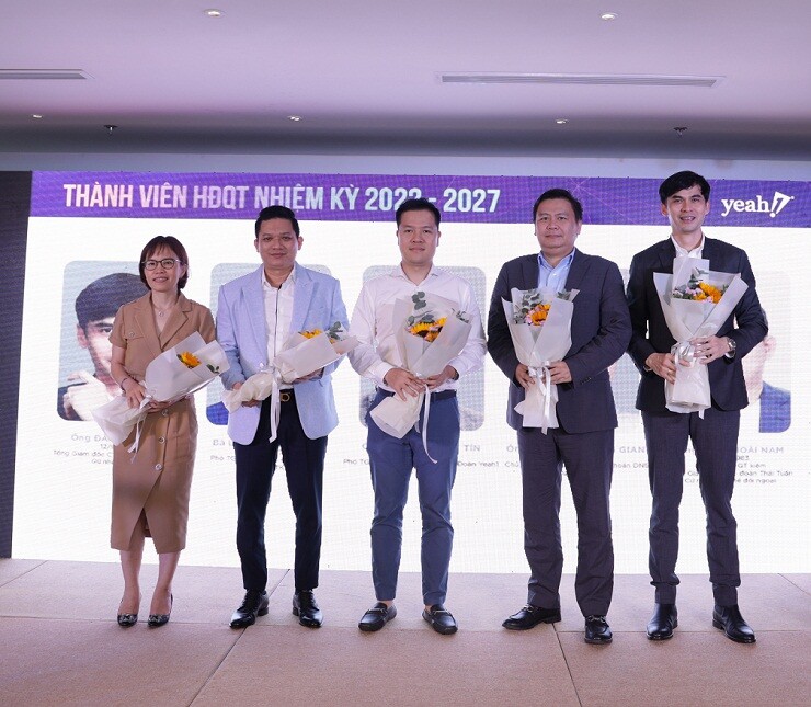 Tập đoàn Yeah1 7