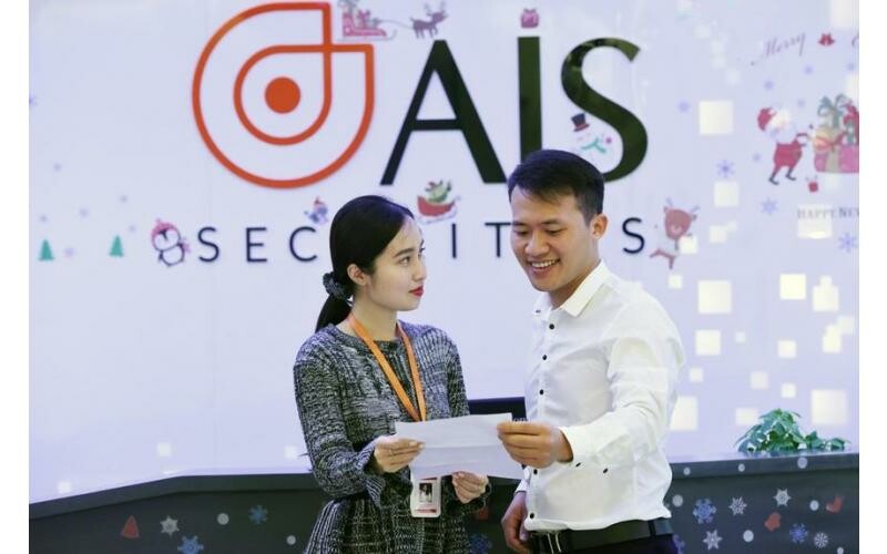 Chứng khoán AIS 3