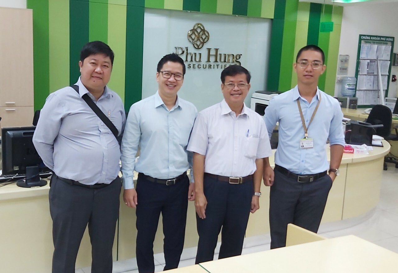 Chứng khoán Phú Hưng 5