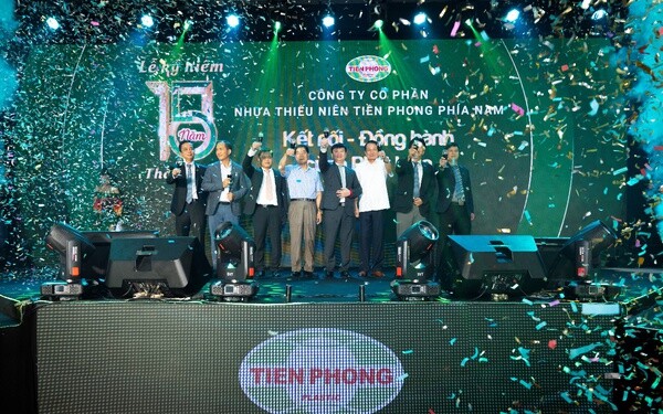 NHỰA TIỀN PHONG 8