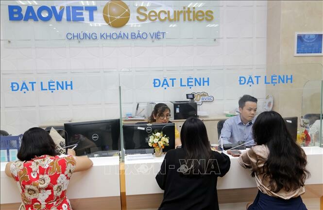 Chứng khoán Bảo Việt 7