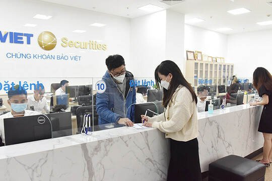 Chứng khoán Bảo Việt 8