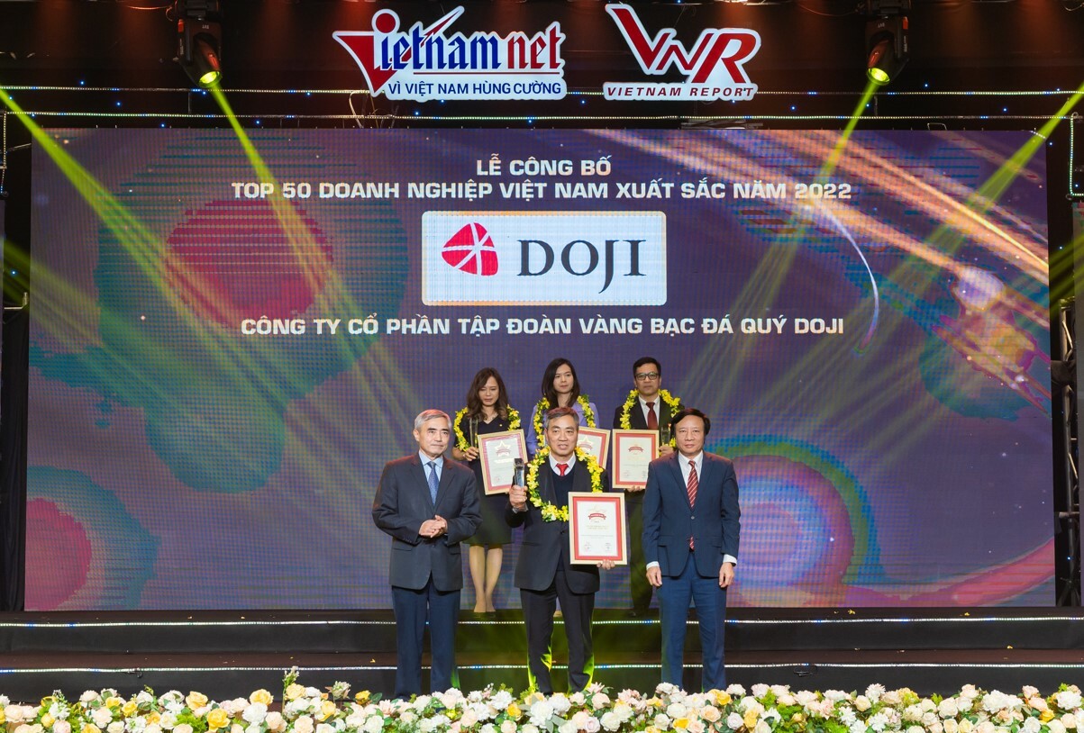 Tập đoàn vàng bạc đá quý DOJI 7