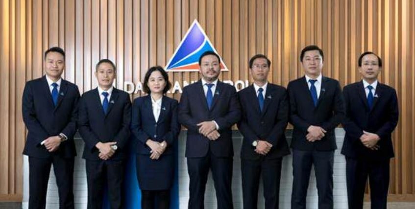 Tập đoàn Đất xanh 9