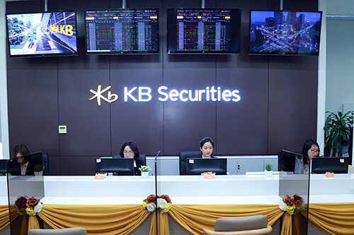 Chứng khoán KB Việt Nam 8