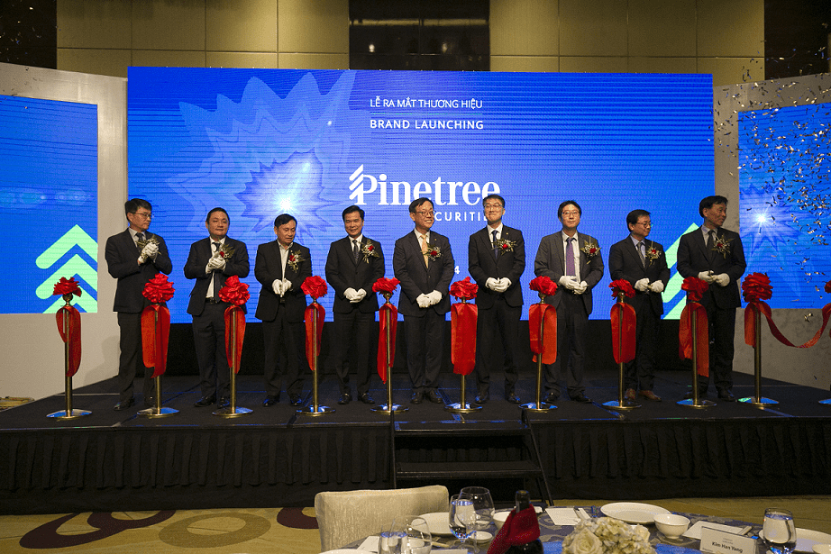Chứng khoán Pinetree 5