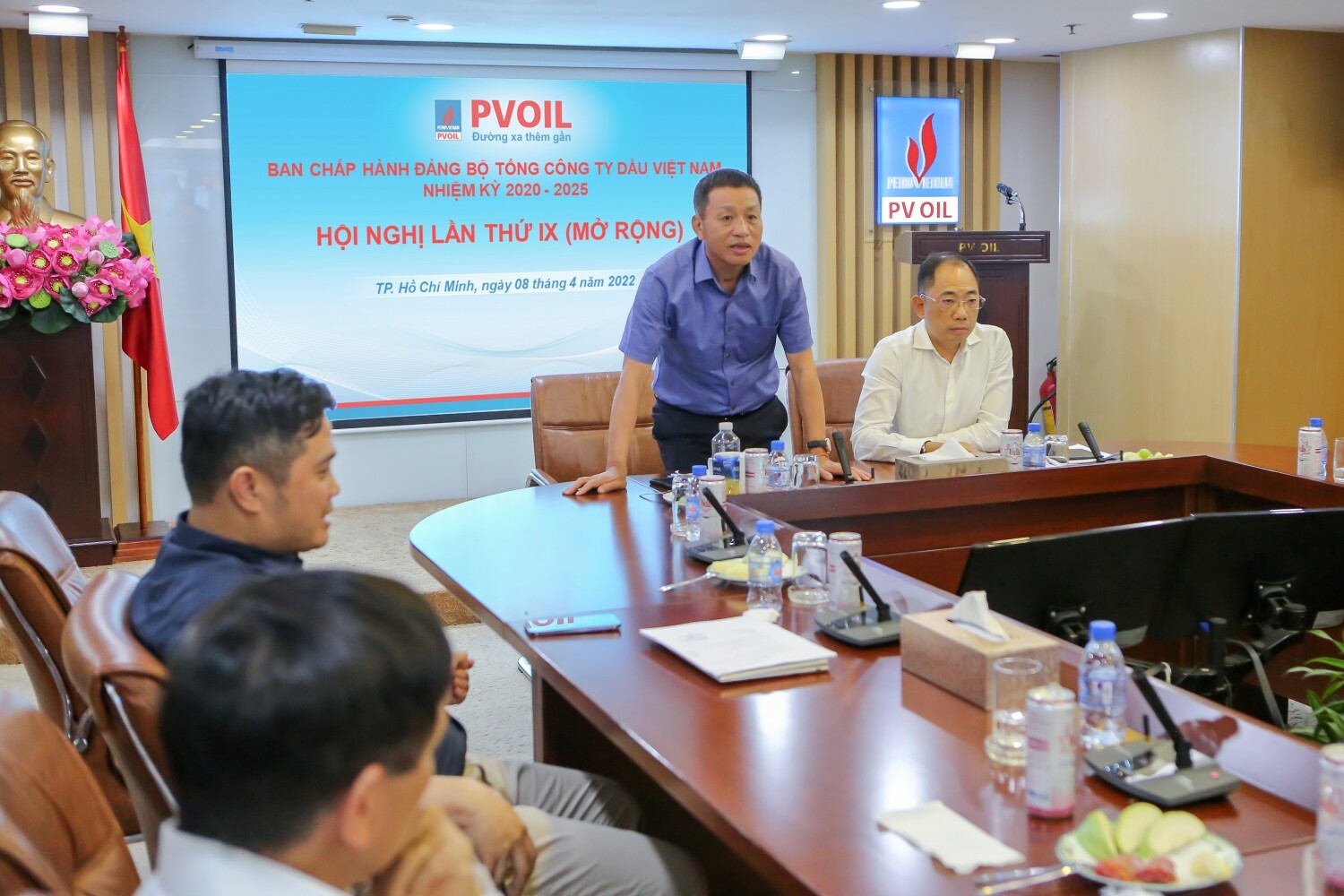 Dầu Việt Nam PVOIL 4