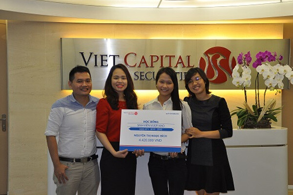 Chứng khoán Vietcap 7