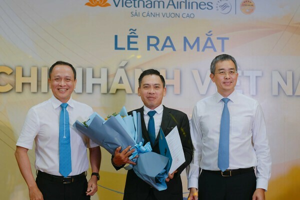 Vietnam Airlines 10