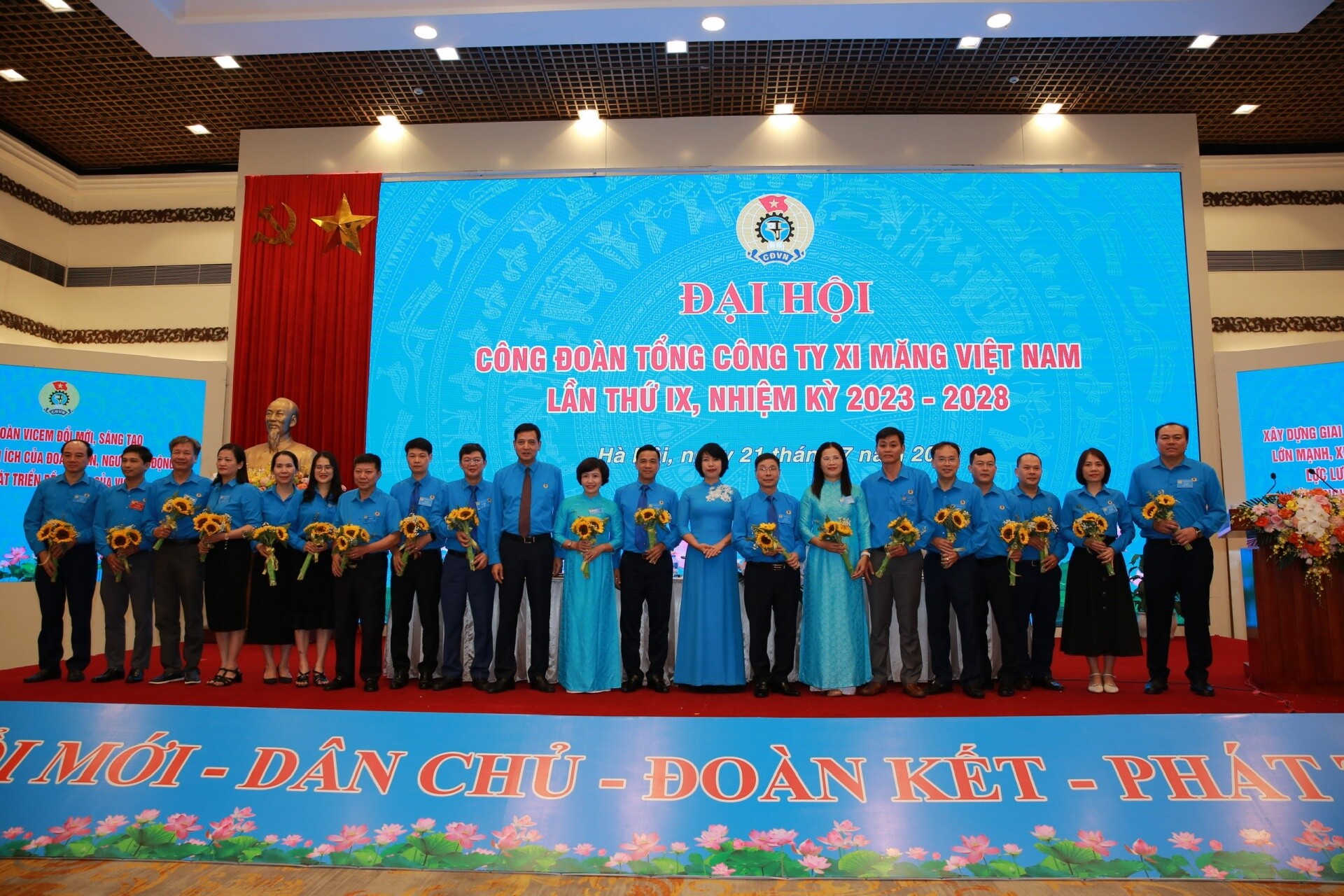 Xi măng Việt Nam VICEM 8