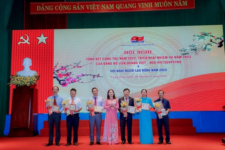 Liên doanh Việt - Nga Vietsovpetro 1