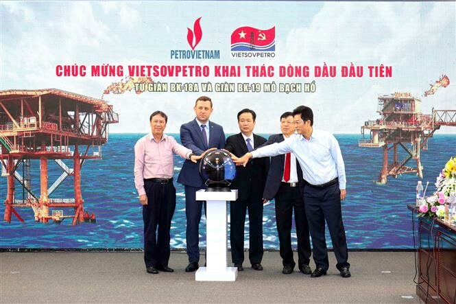 Liên doanh Việt - Nga Vietsovpetro 4