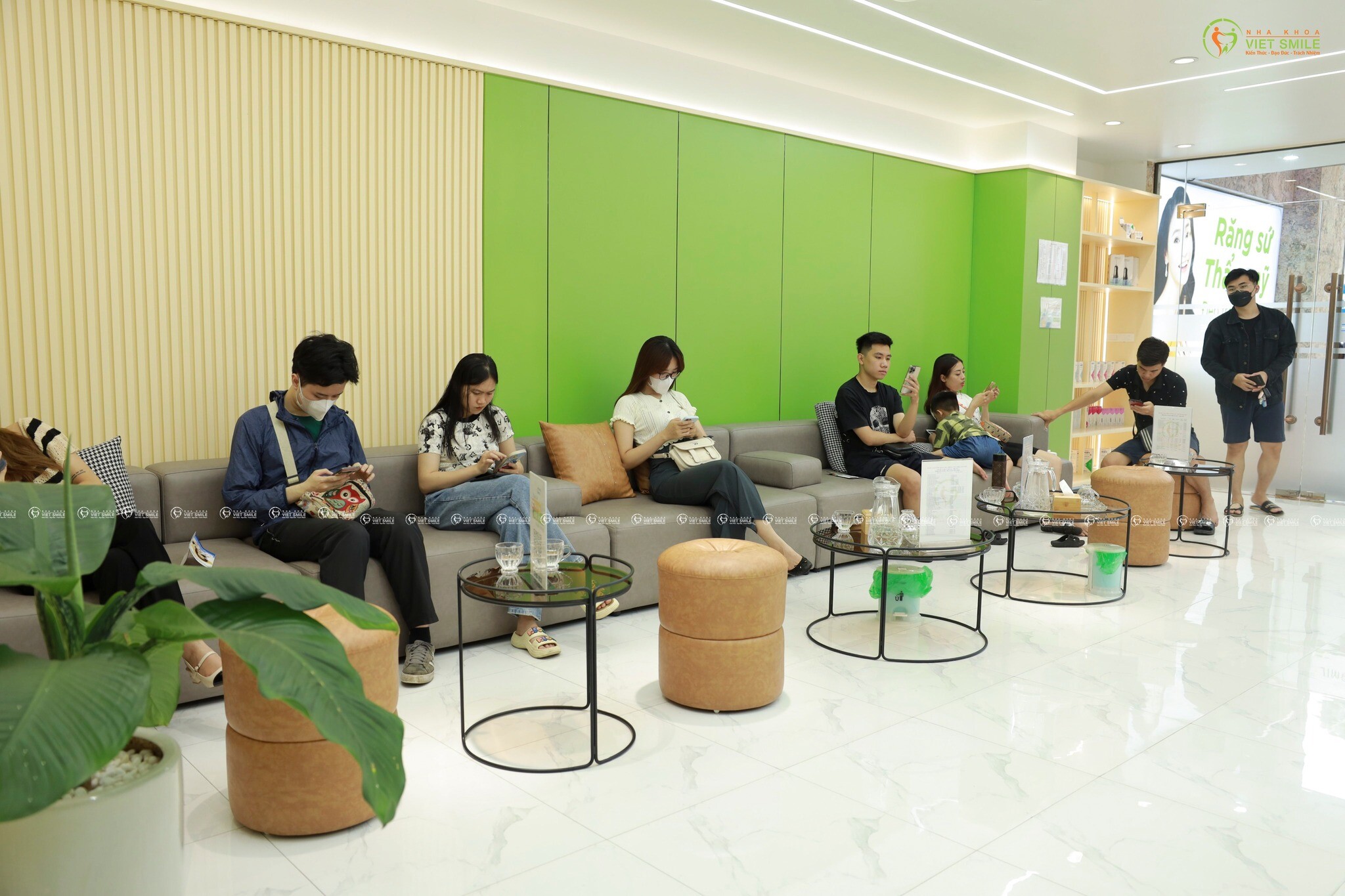 Y Khoa Topcare ( Nha khoa Việt Smile ) 9