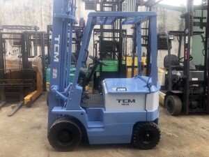 Xe Nâng Đặt Việt 7