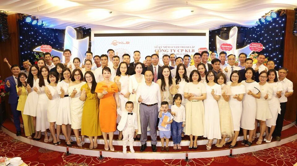 TẬP ĐOÀN ĐẦU TƯ KLB 10