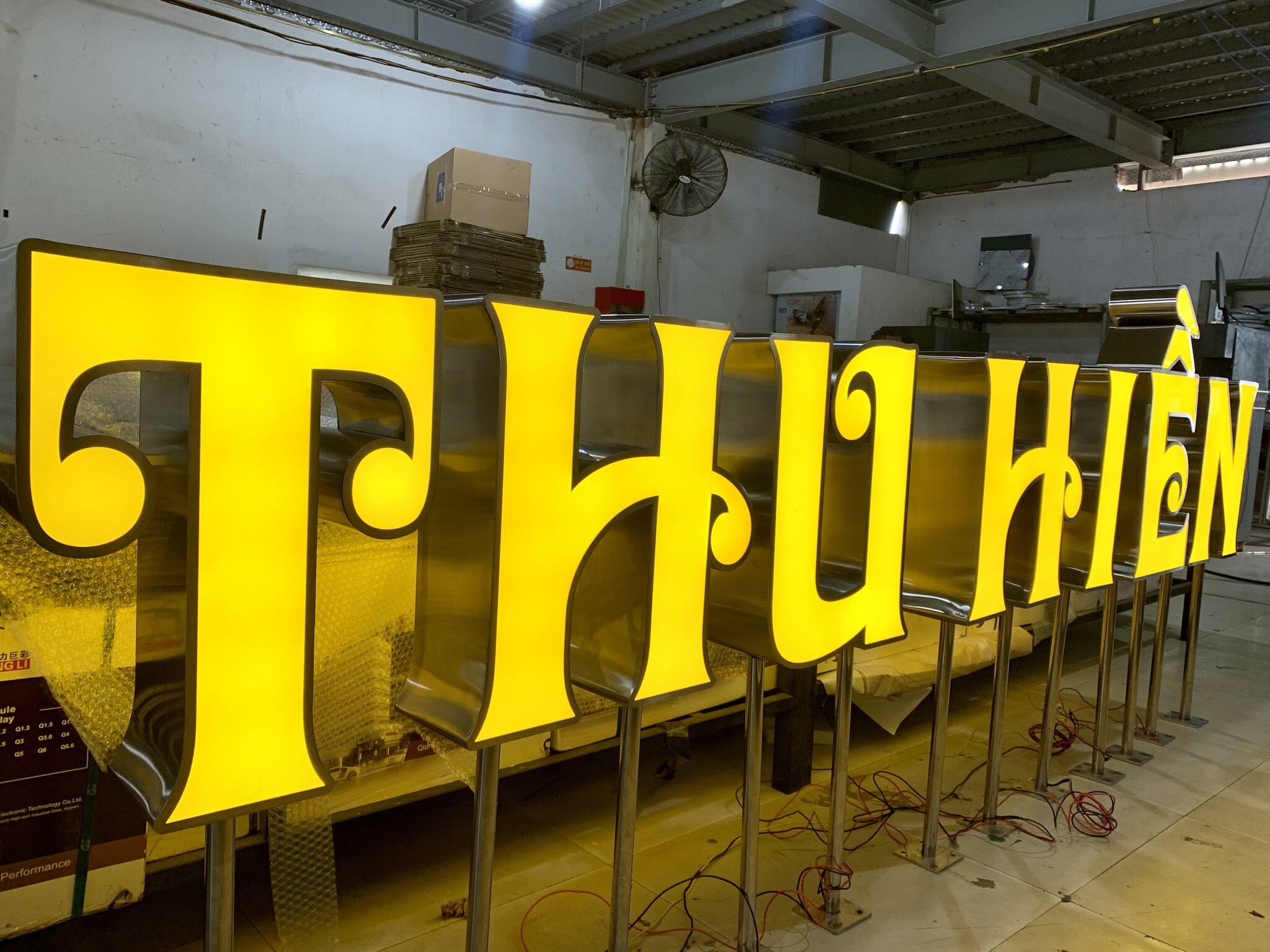 XÂY DỰNG & QUẢNG CÁO KIẾN TRẺ 7