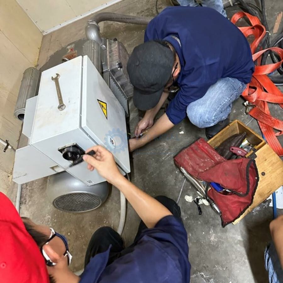 Thương Mại Dịch Vụ Kỹ Thuật The Regal V 8