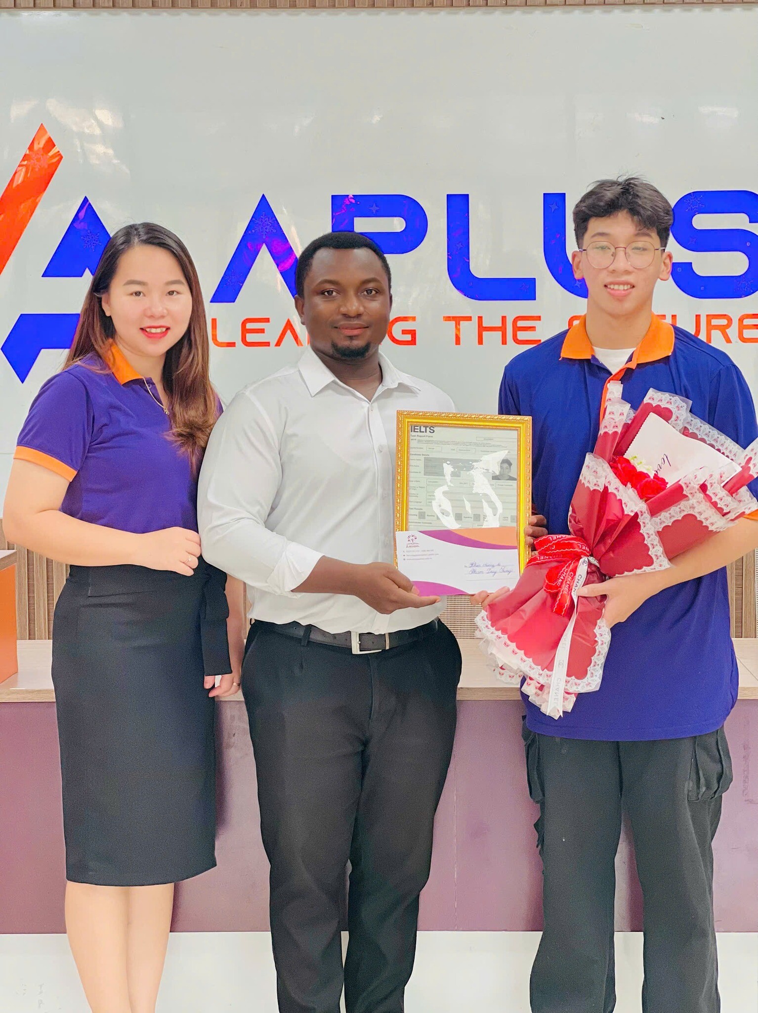 Giáo dục và Công nghệ APEX 8