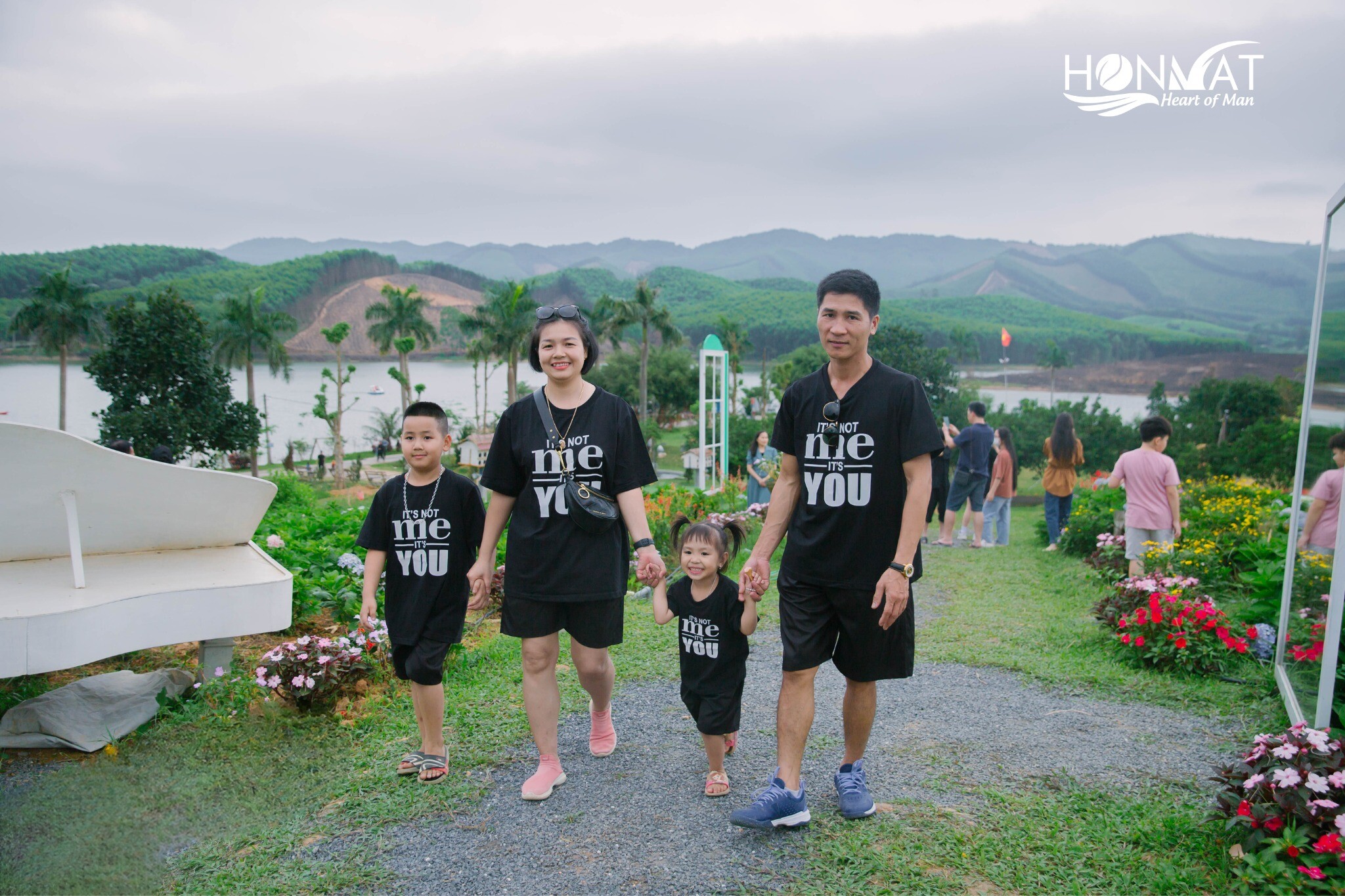 Dịch vụ và Du lịch Hòn Mát 7