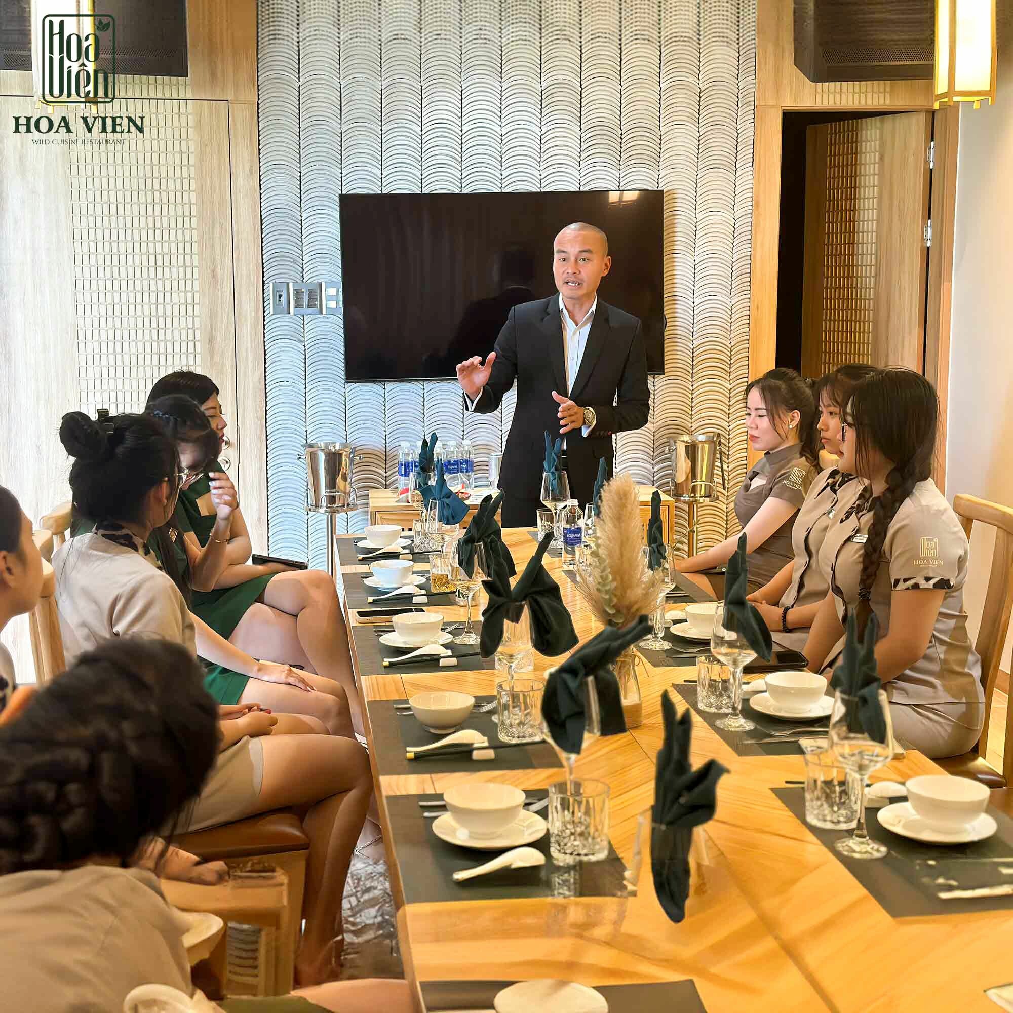 Nhà Hàng Hoa Viên Quy Nhơn 2