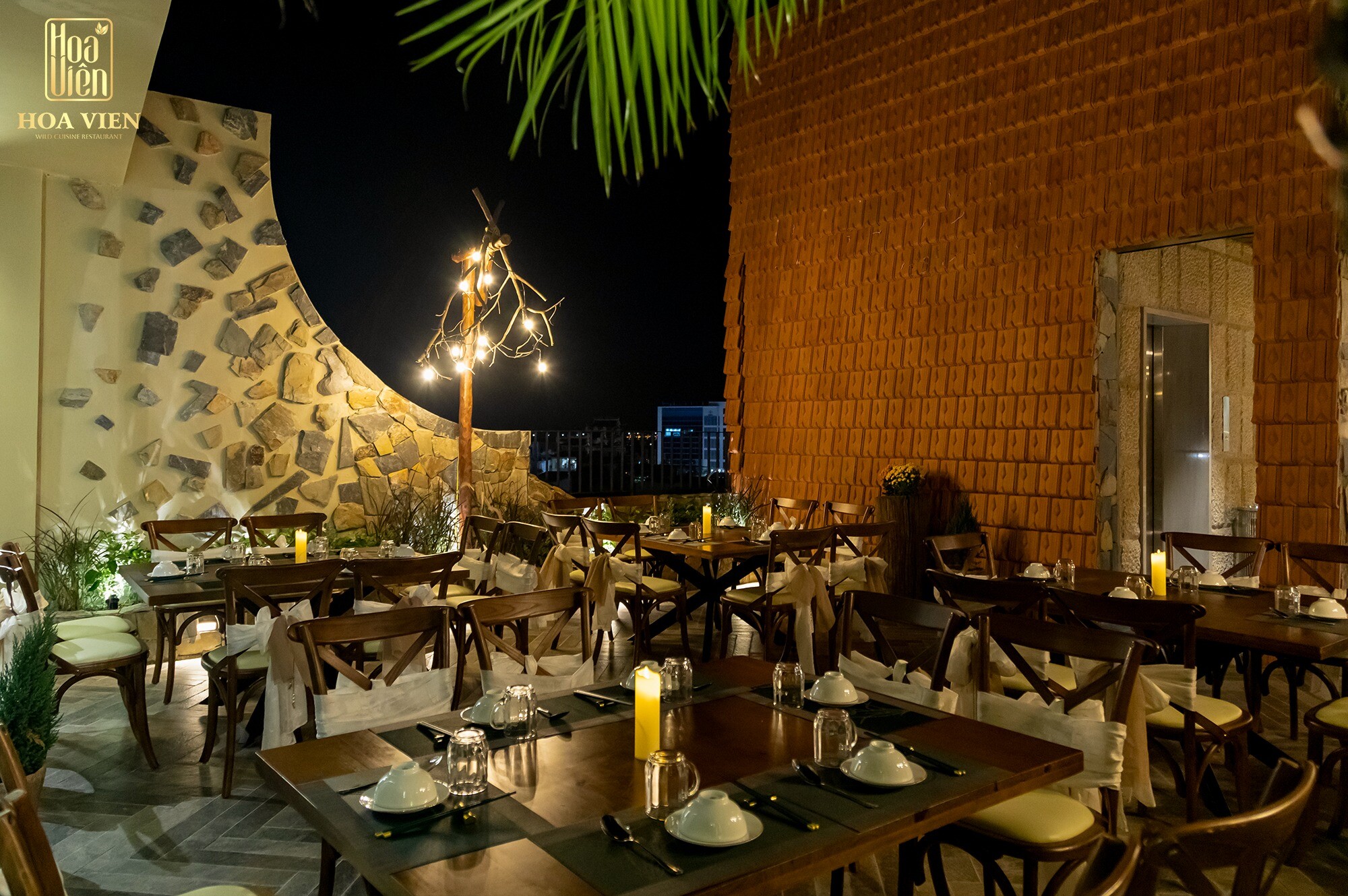 Nhà Hàng Hoa Viên Quy Nhơn 3