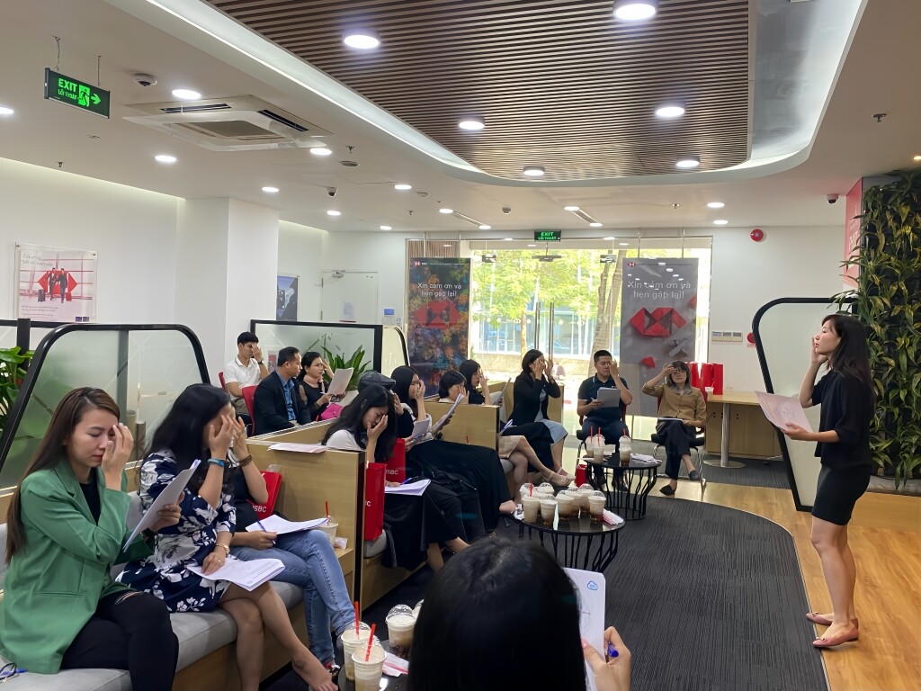 Asia White Collar 10