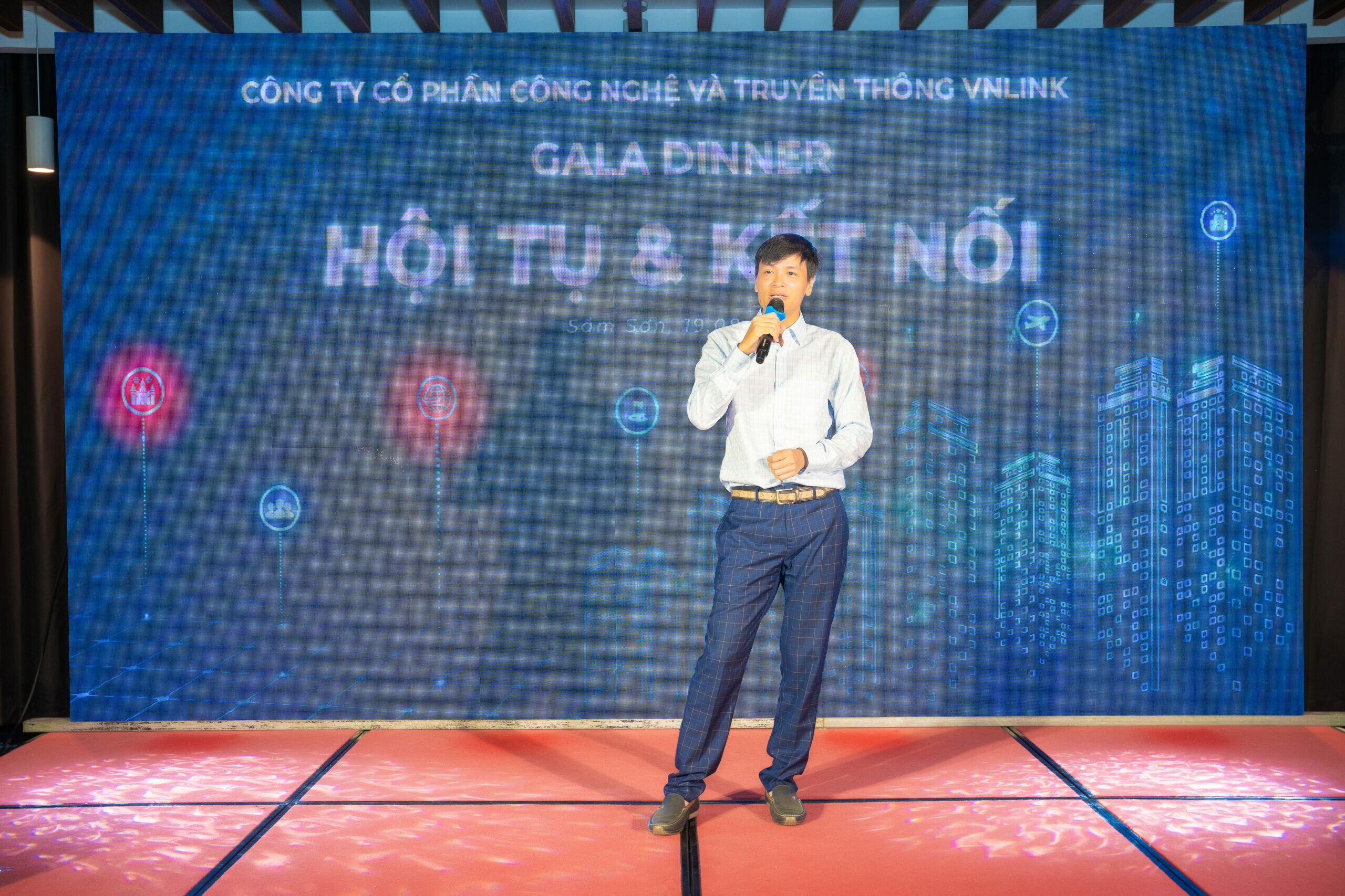 CÔNG NGHỆ VÀ TRUYỀN THÔNG VNLINK 8