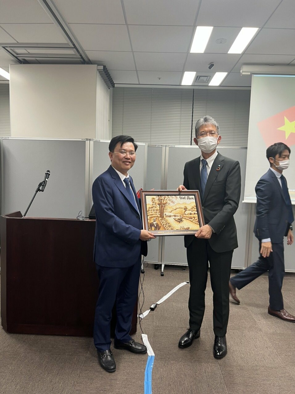 Bất Động Sản Thắng Lợi 4