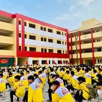 Trường Phổ Thông Nguyễn Trực 8