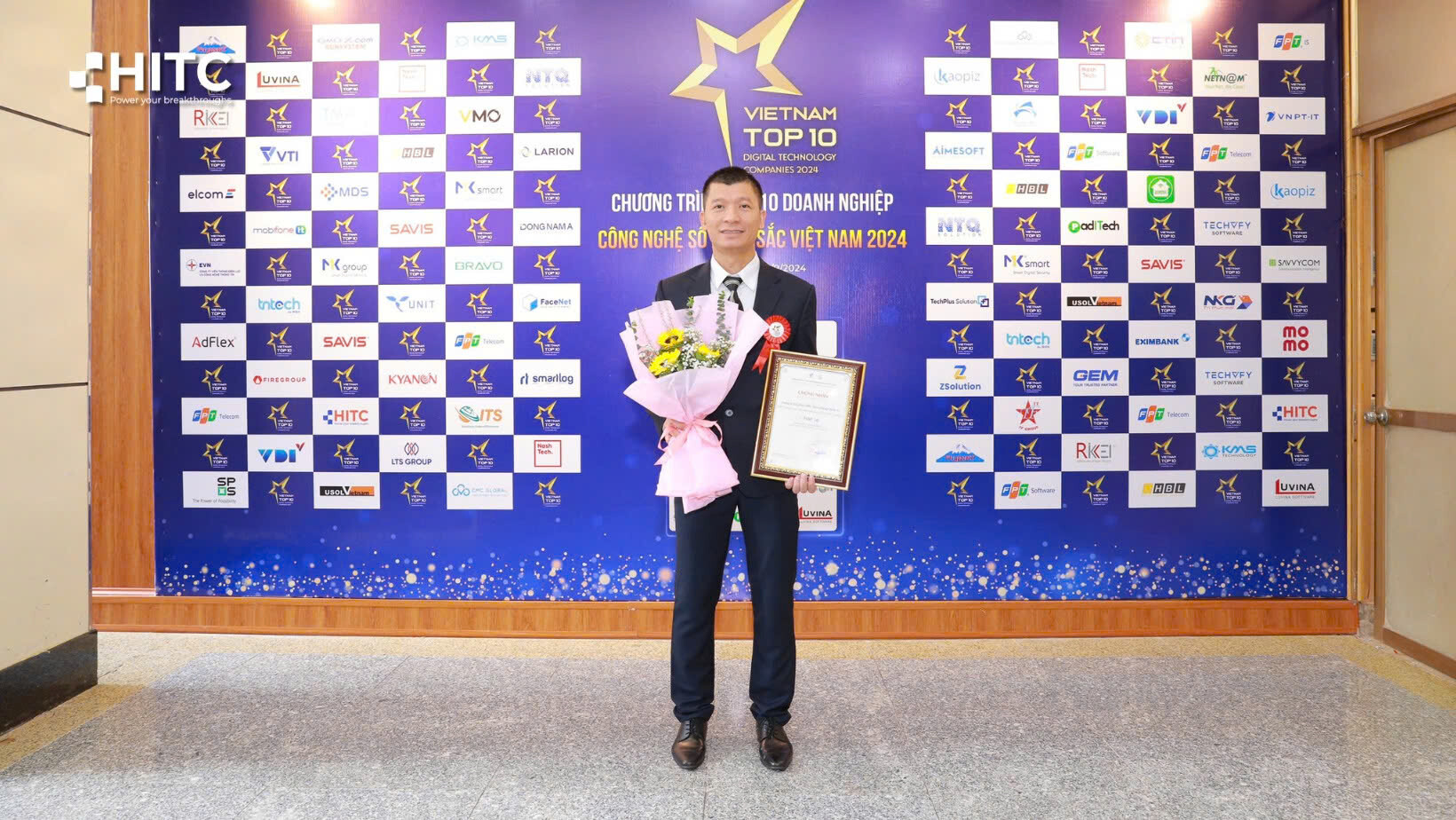 HTC Viễn Thông Quốc Tế 8