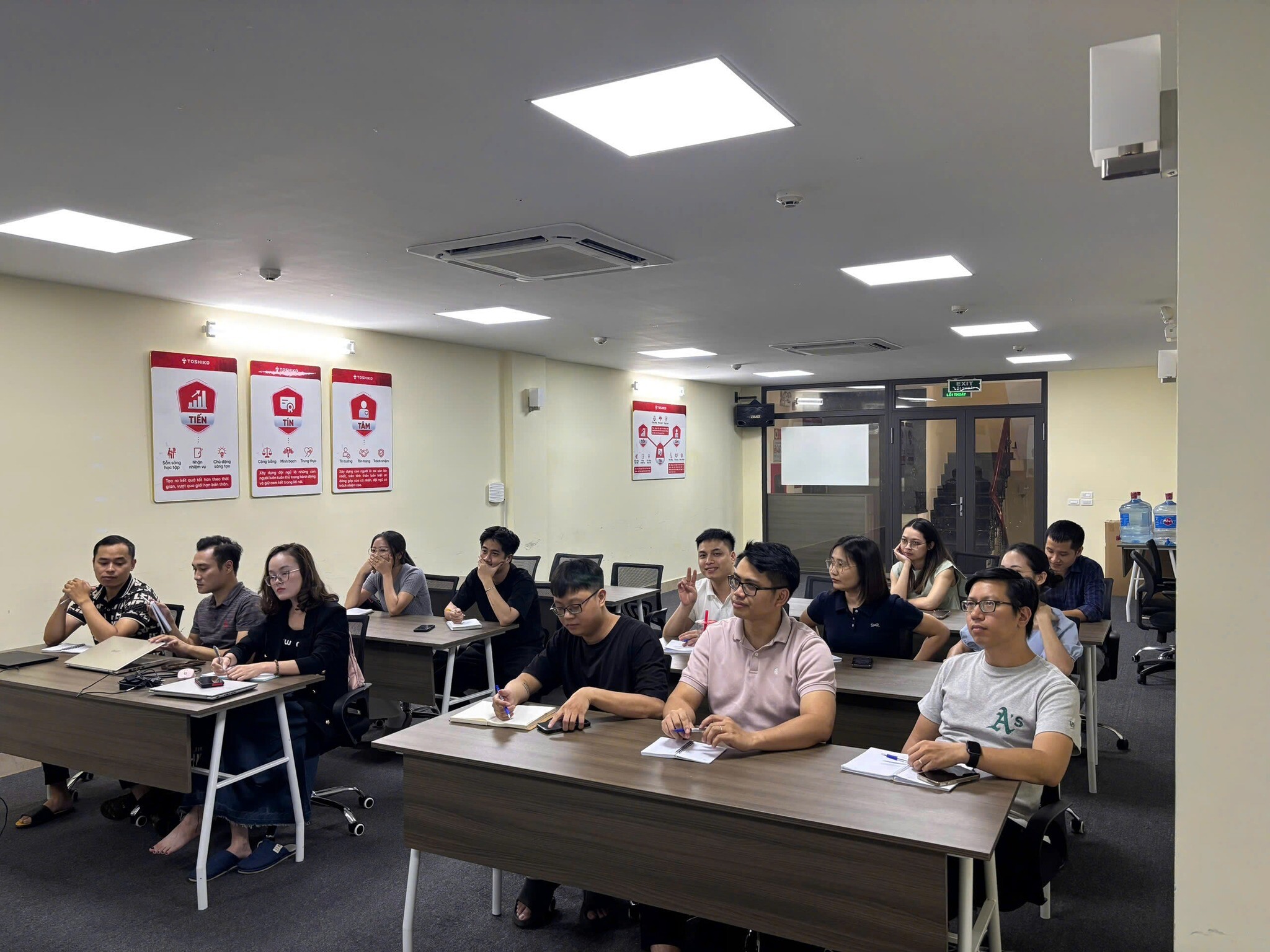 TOSHIKO VIỆT NAM 9