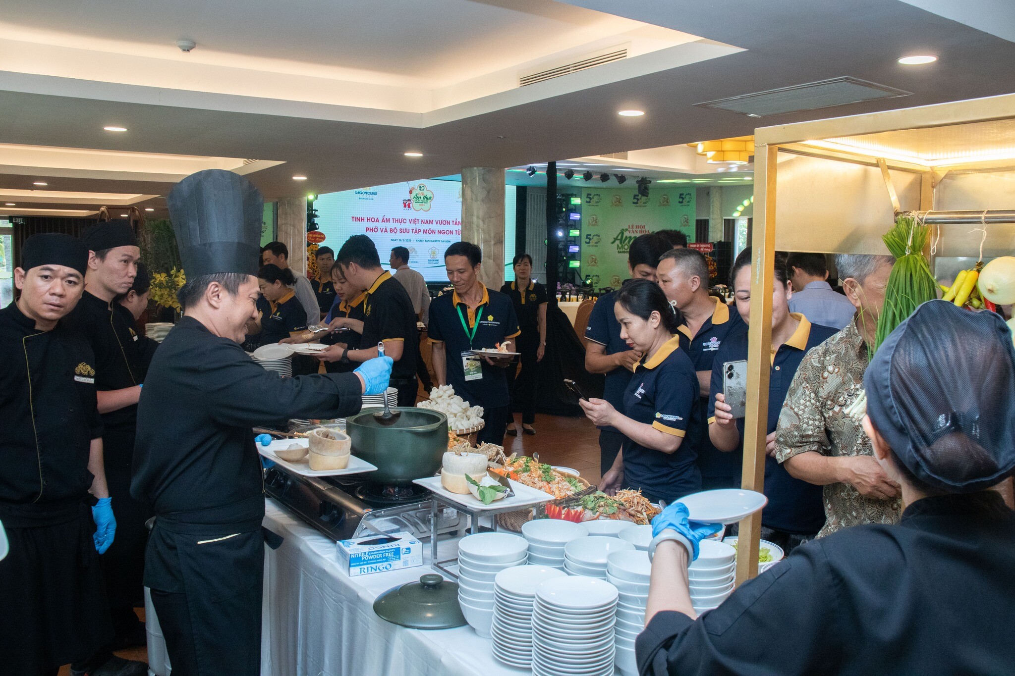 Khách Sạn Cửu Long majestic 4