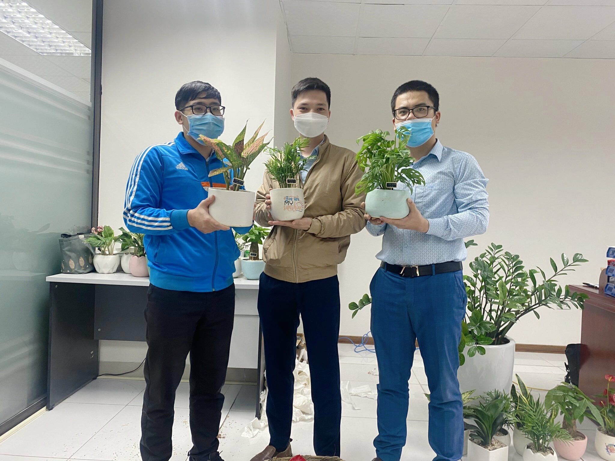 Đầu tư và Công Nghệ HVC 4