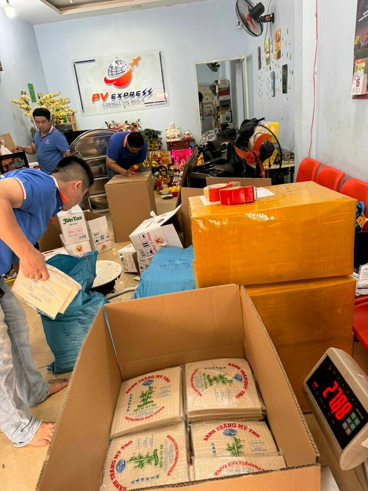 Giao Nhận Phát Việt - PV Express 4