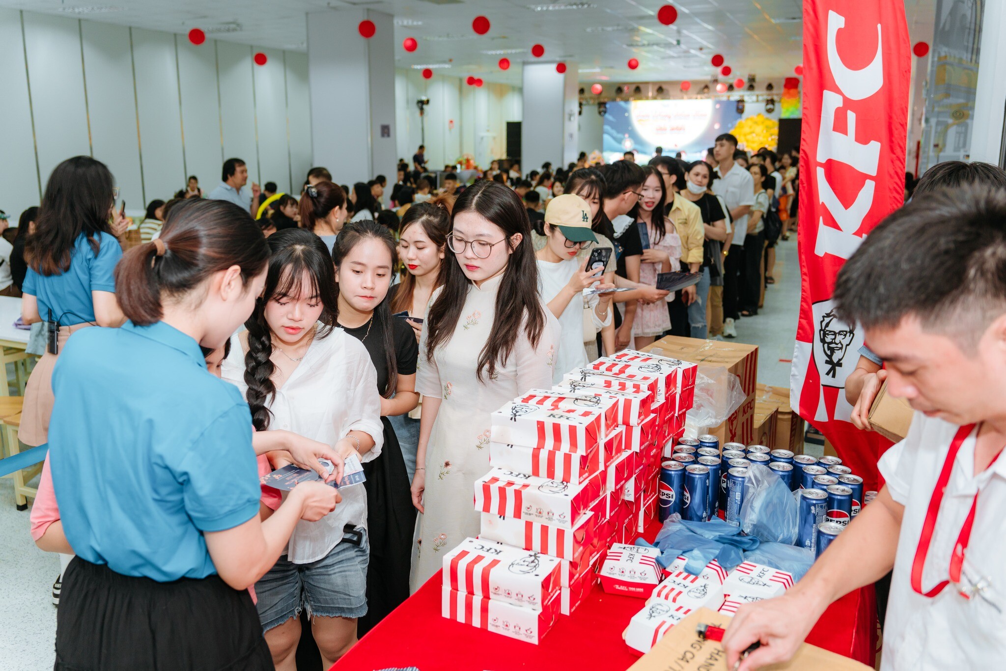 Universal scientific industrial - USI Việt Nam 10