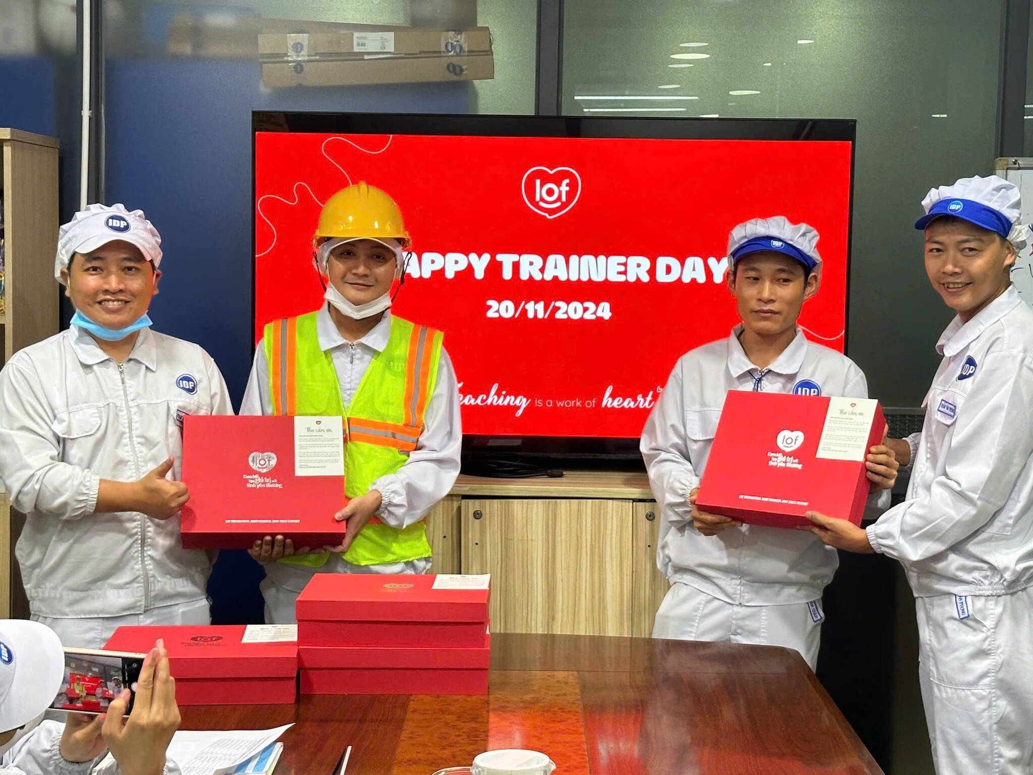 Sữa Quốc tế LOF ( Sữa Quốc Tế IDP ) 4