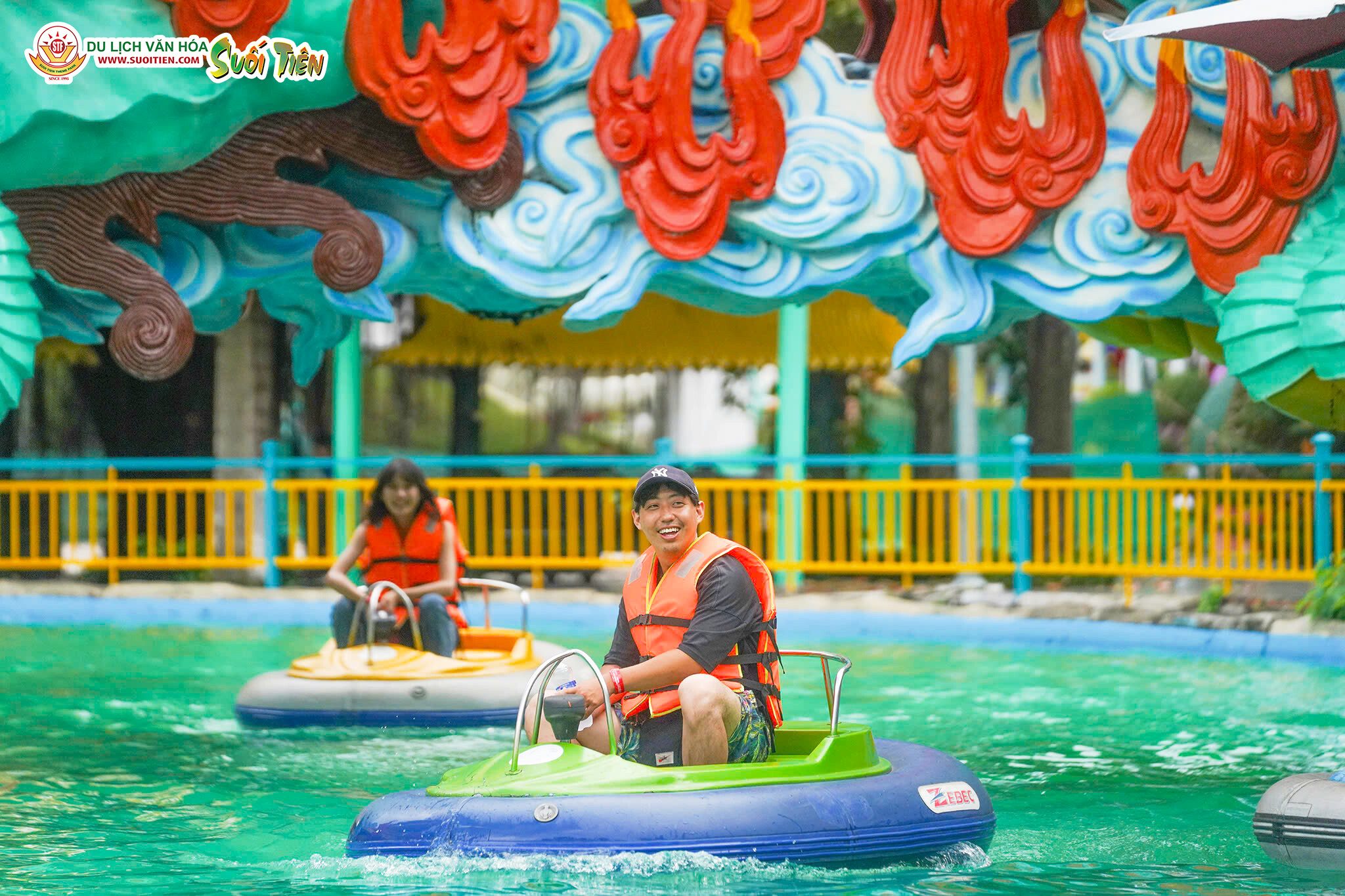 DU LỊCH VĂN HÓA SUỐI TIÊN 3