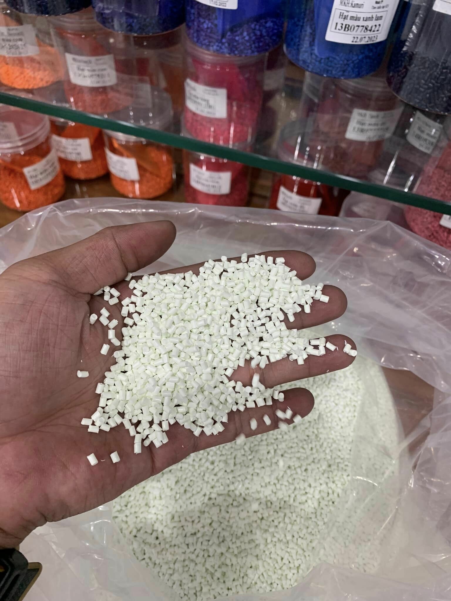 Hạt Nhựa Màu Việt Trung 2