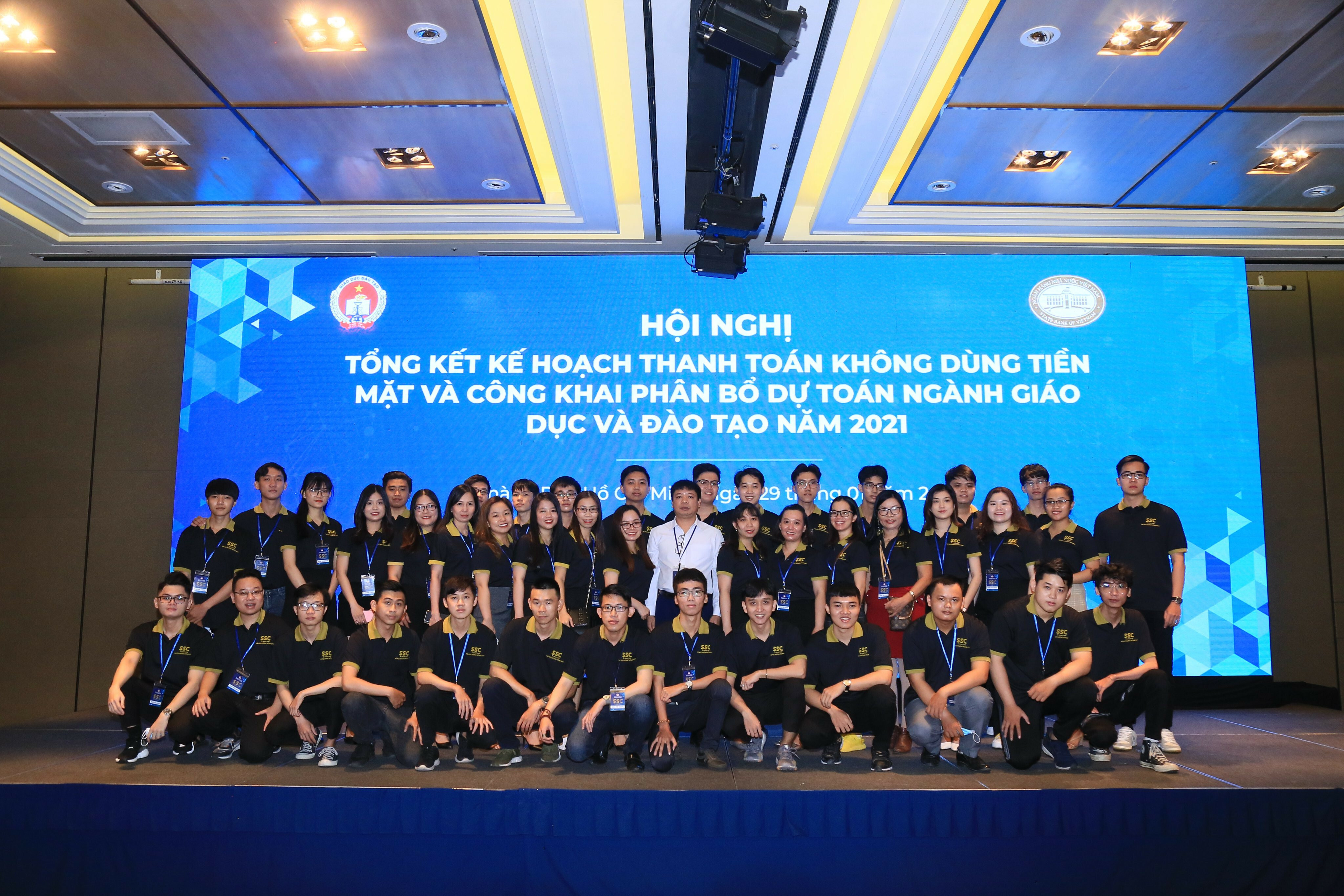 Văn Hóa Ngôi Nhà Xanh (Green House) 8