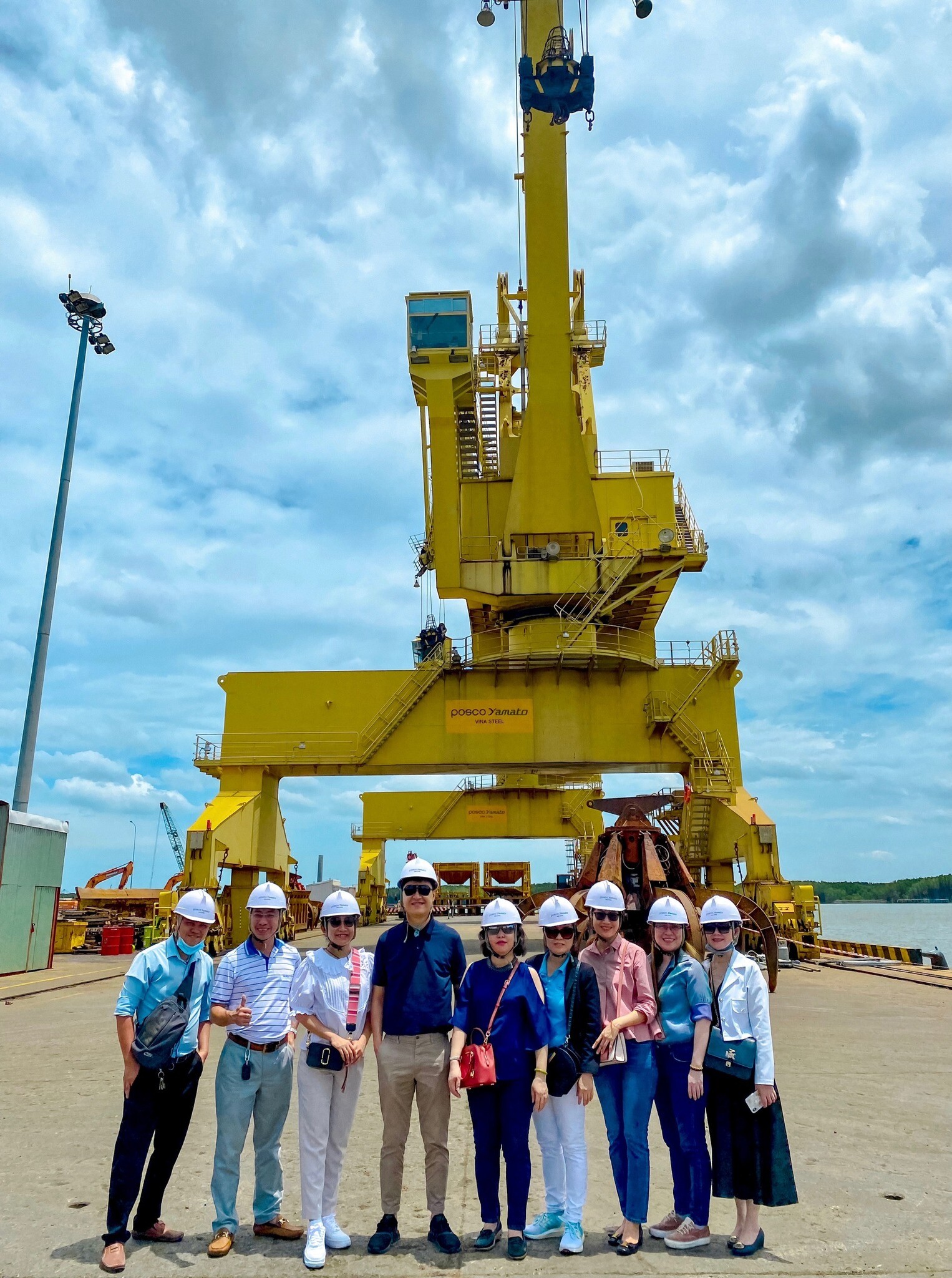 Thép Toàn Thắng 4