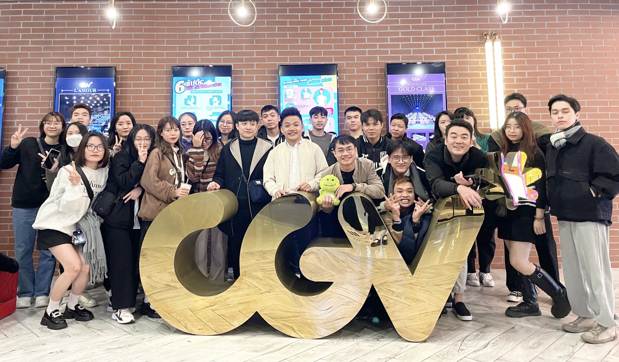 TRUYỀN THÔNG ADN GROUP 2