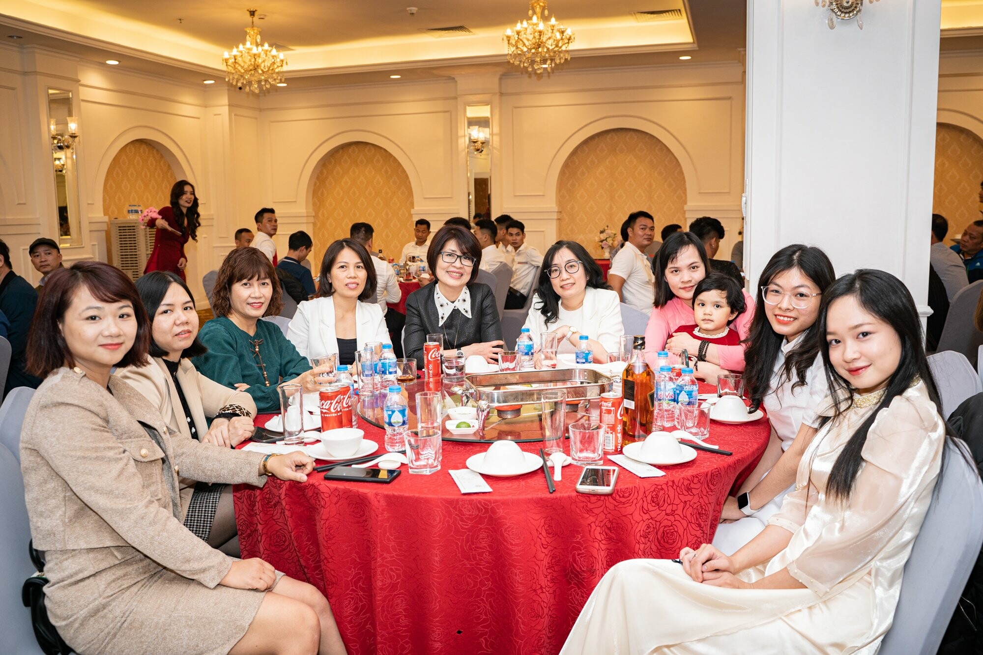 Xây lắp và Dịch vụ Toàn Cầu 8