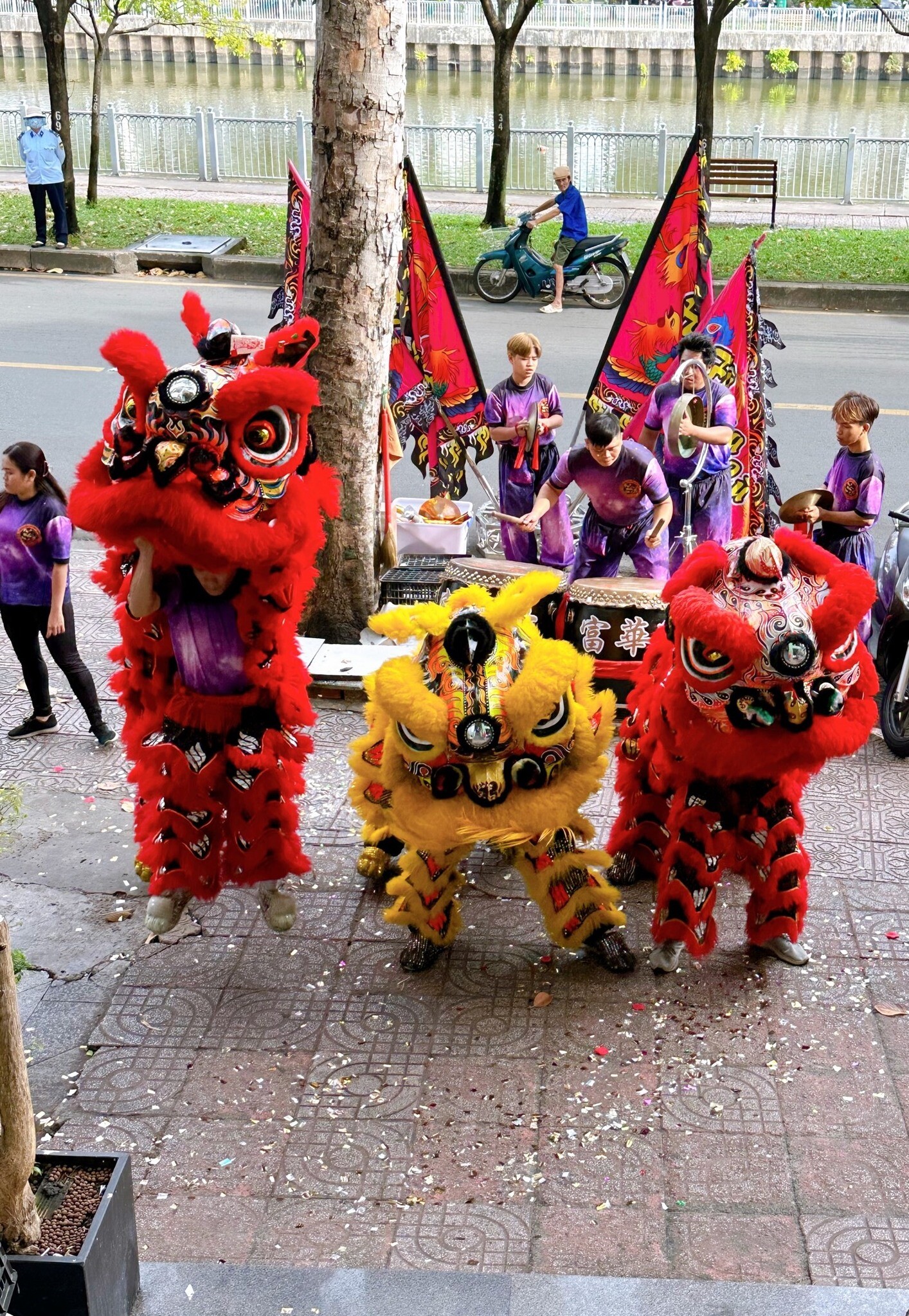 DU HÀNH SÀI GÒN 4