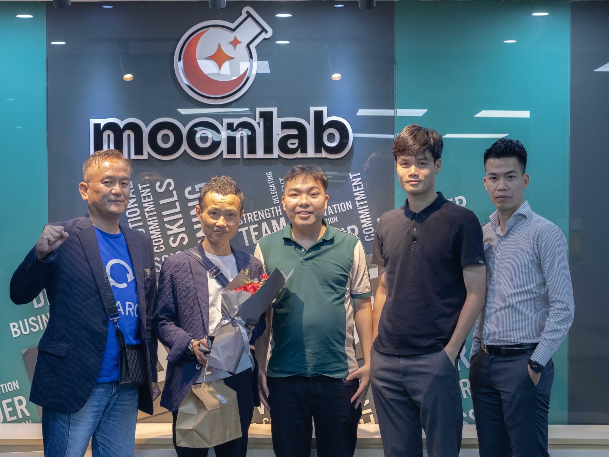 Công Nghệ Moonlab 2