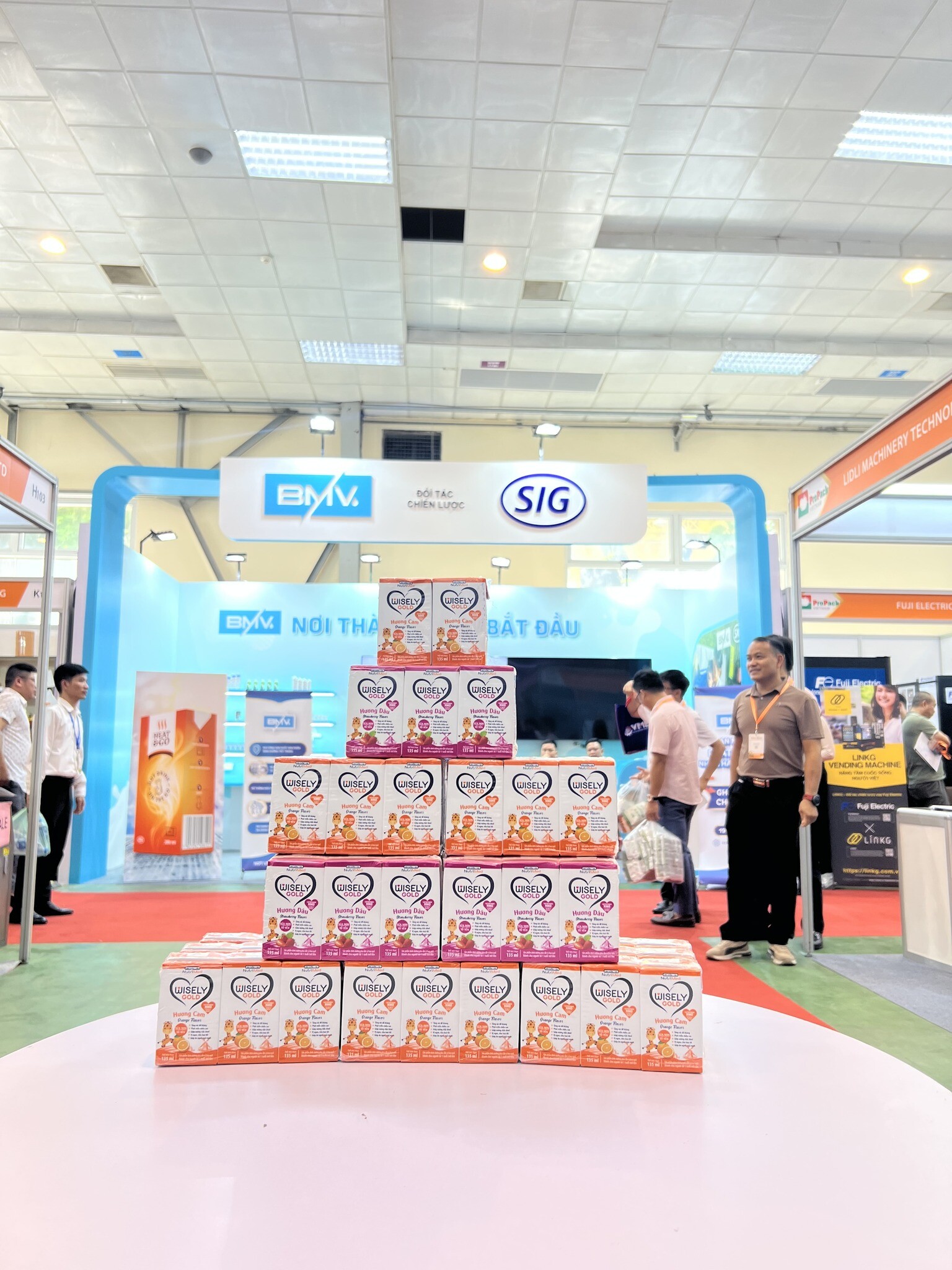 Sữa và Đồ uống Việt Nam(BMV) 1