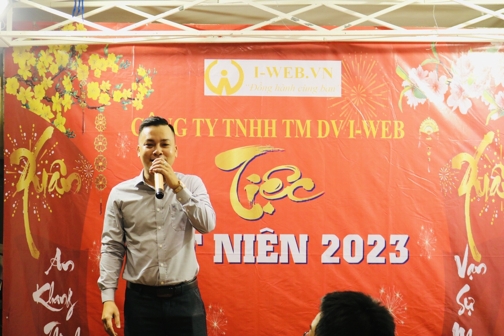 THƯƠNG MẠI DỊCH VỤ I-WEB 7