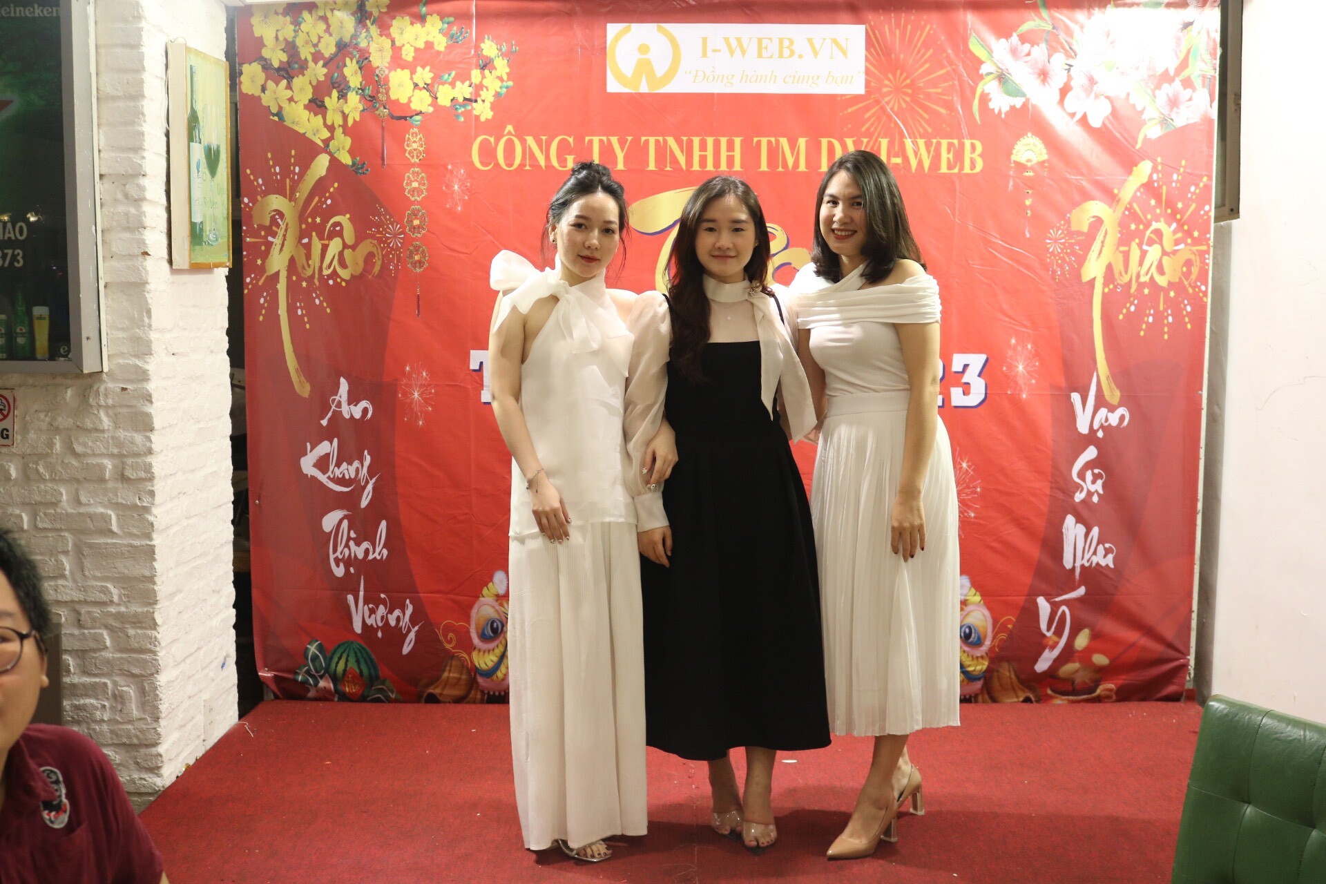 THƯƠNG MẠI DỊCH VỤ I-WEB 8