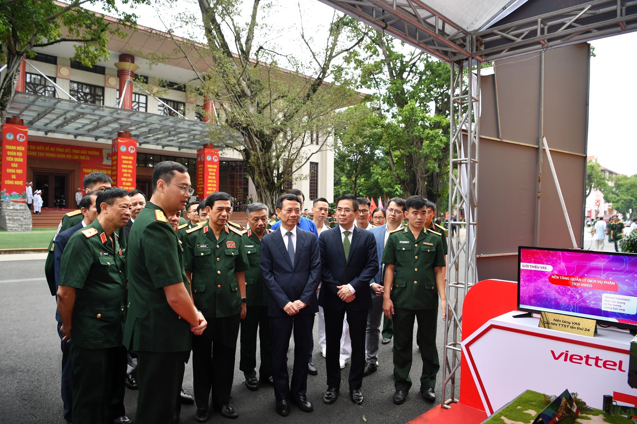 Viettel High Tech 13