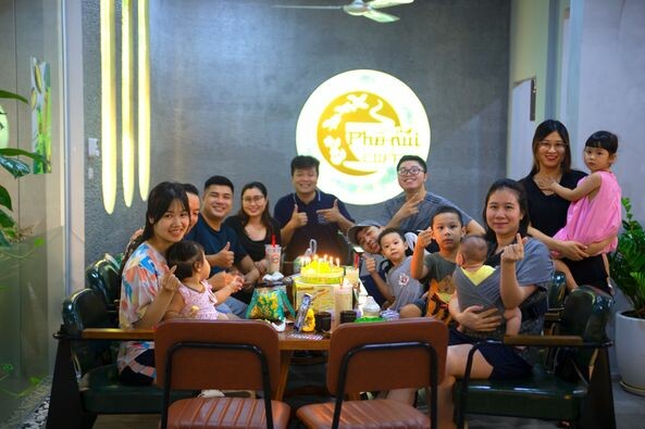 TẬP ĐOÀN COFFEE PHỐ NÚI 5