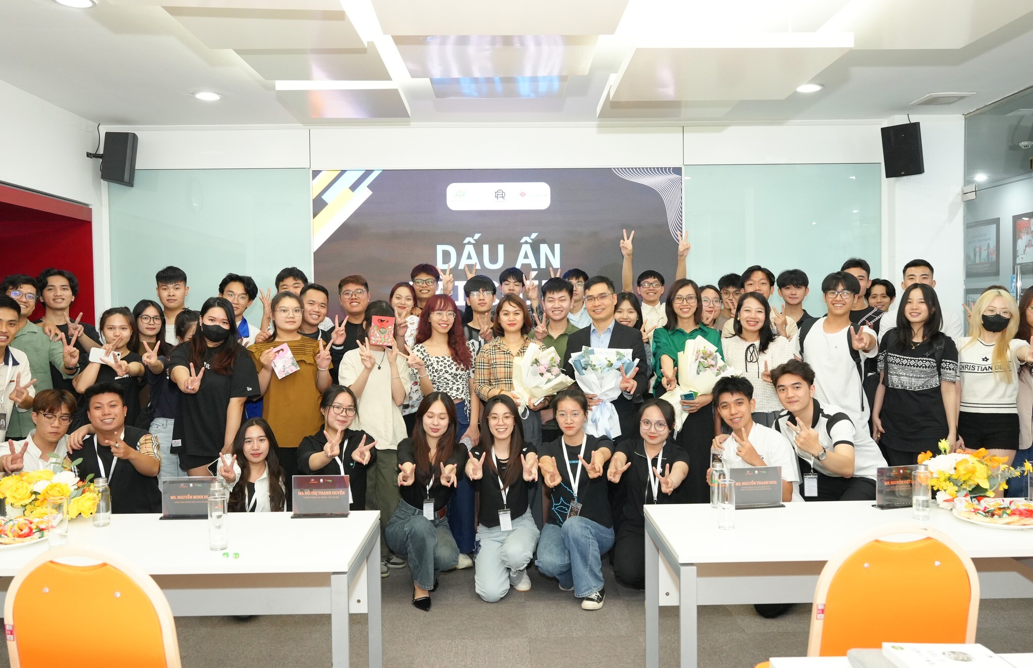 Chứng khoán VPBank - VPBankS 10